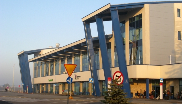 Lotnisko w Katowicach-Pyrzowicach.