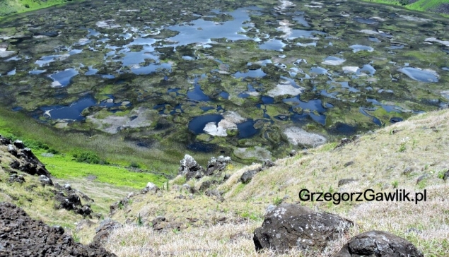 Wulkan Rano Kau, Wyspa Wielkanocna, Polinezja.