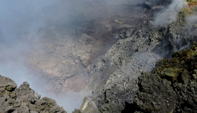 Etna - ogromny Krater Centralny, Sycylia, Włochy.