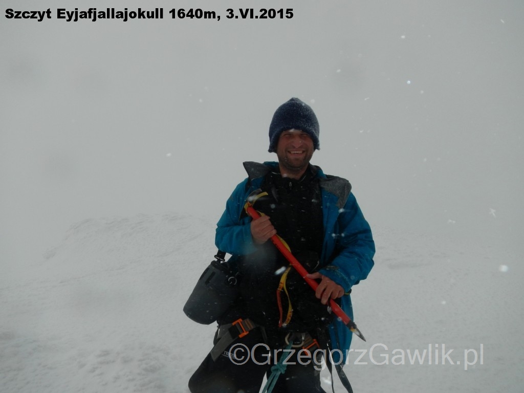 Na szczycie wulkanu Eyjafjallajokull 1640m.