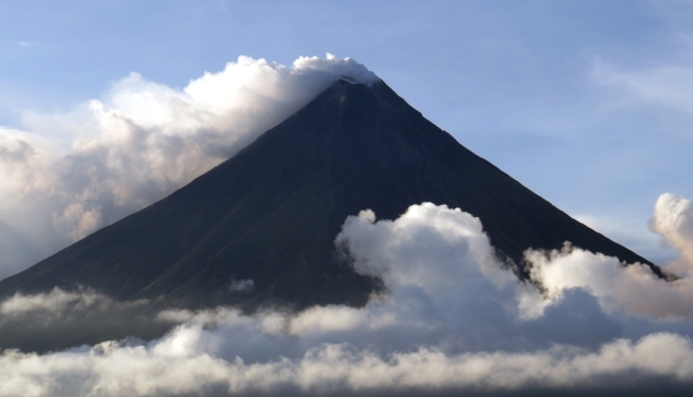 Erupcja wulkanu Mayon (Filipiny)