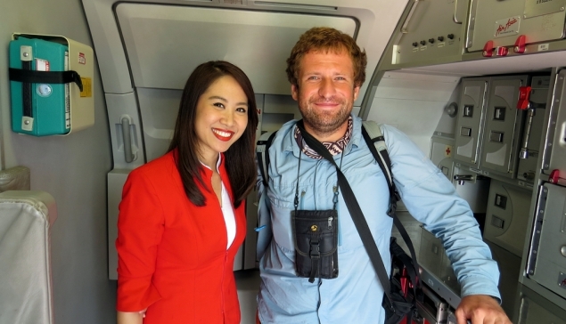 chyba sie zatrudnie w AirAsia :)