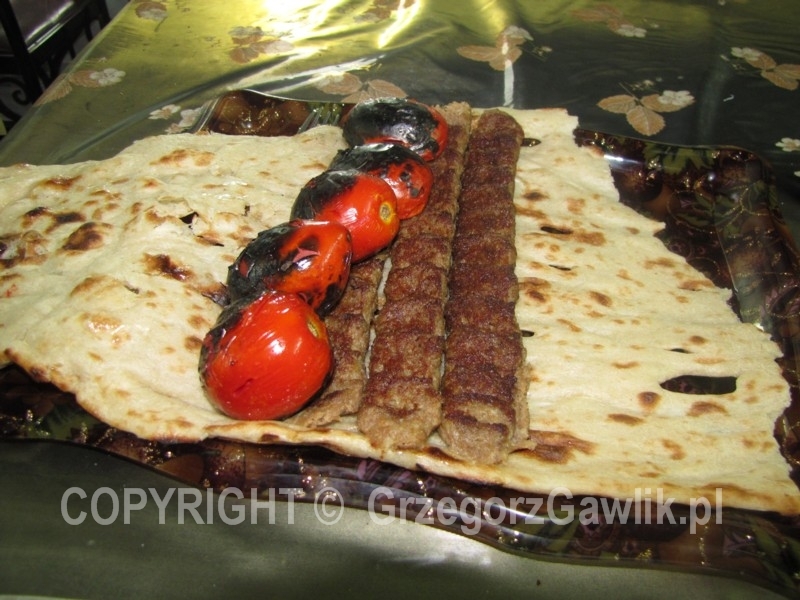 Jedna z wersji irańskiego kebaba w mieście Qom