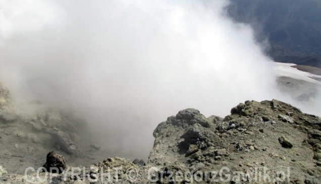 Fumarole pod wierzchołkiem Demawendu